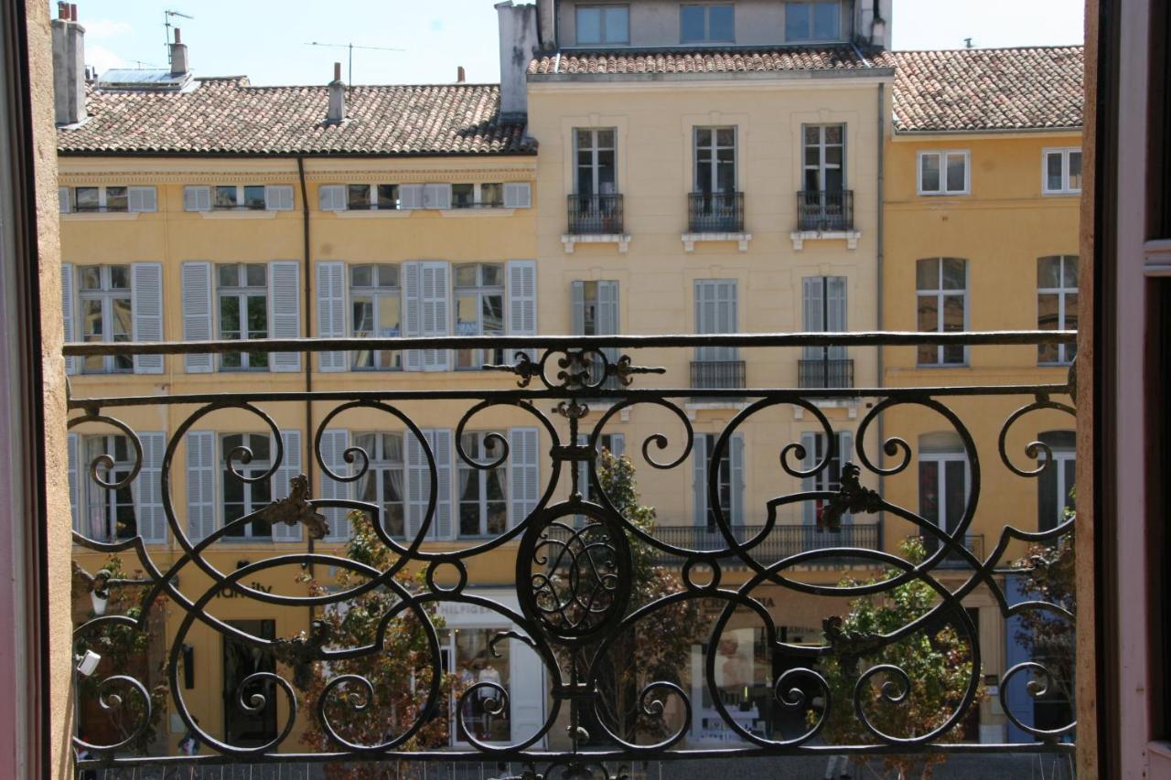 Les Du Cours & Spa Apartment Aix-en-Provence
